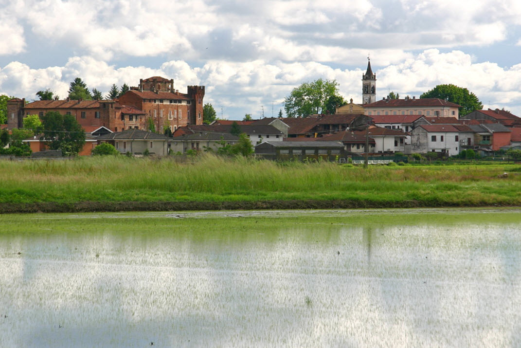 Castello di Nibbiola, Italy